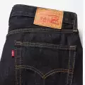 Levi’s Kembali Ke Era 90-an Dengan Jeans 555™ Relaxed Straight